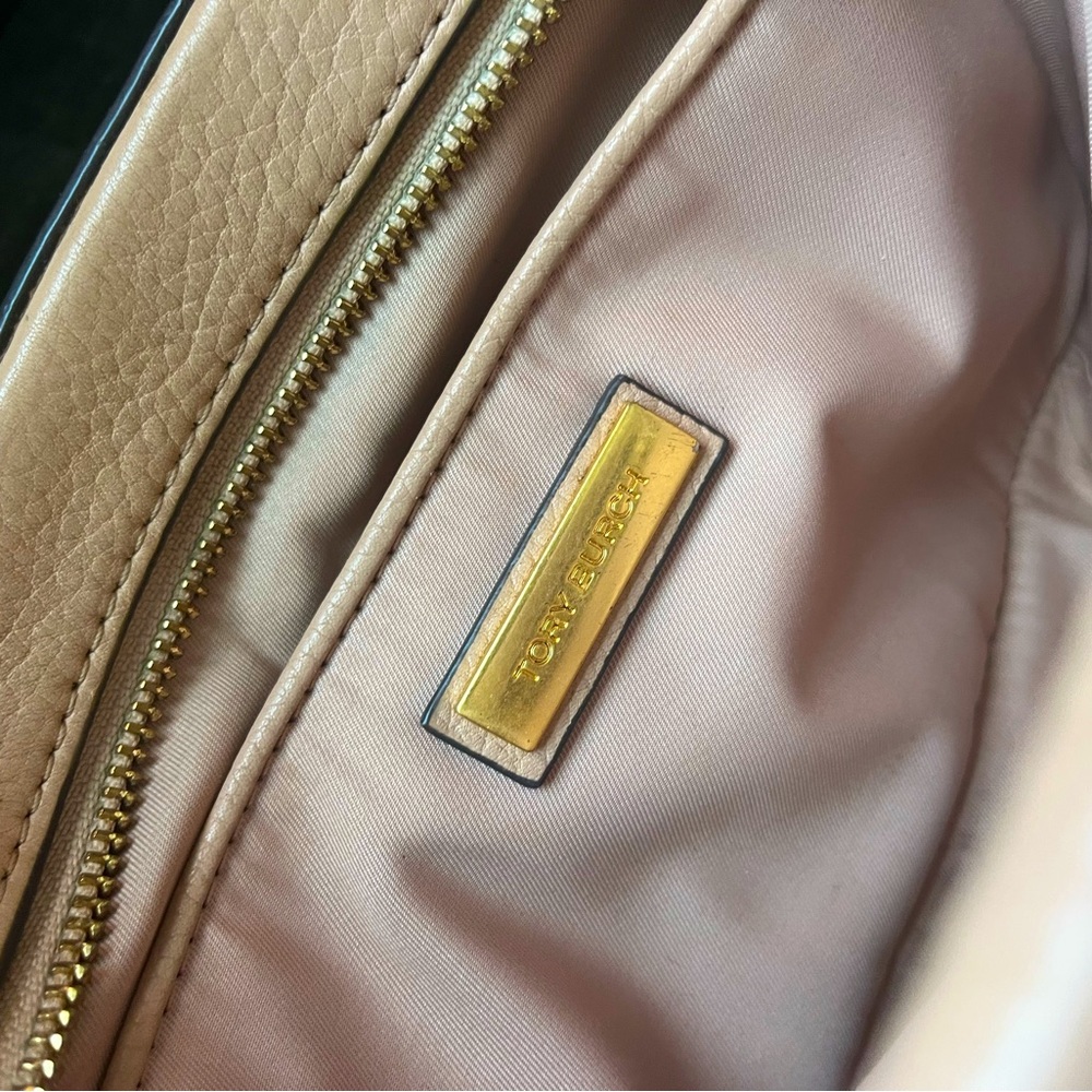 TORY BURCH Leather THEA Camera Bag Crossbody Shoulder Bag Tassels LIGHT PINK - Picture 2 of 4